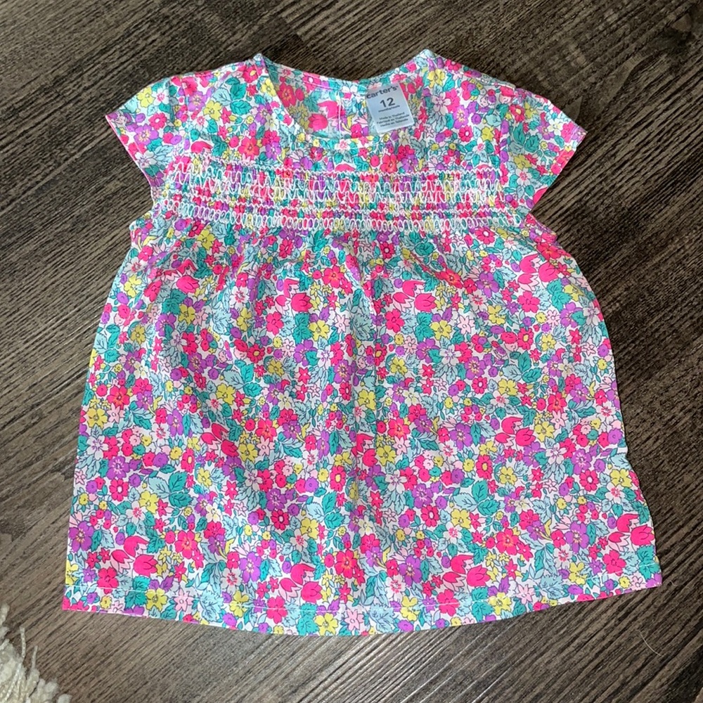 Cute top NEW